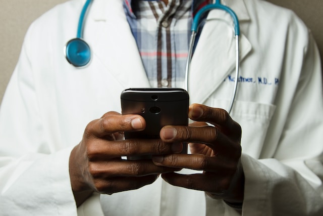 Online Medical Marijuana Teleconsultations: Addressing Common Patient Concerns